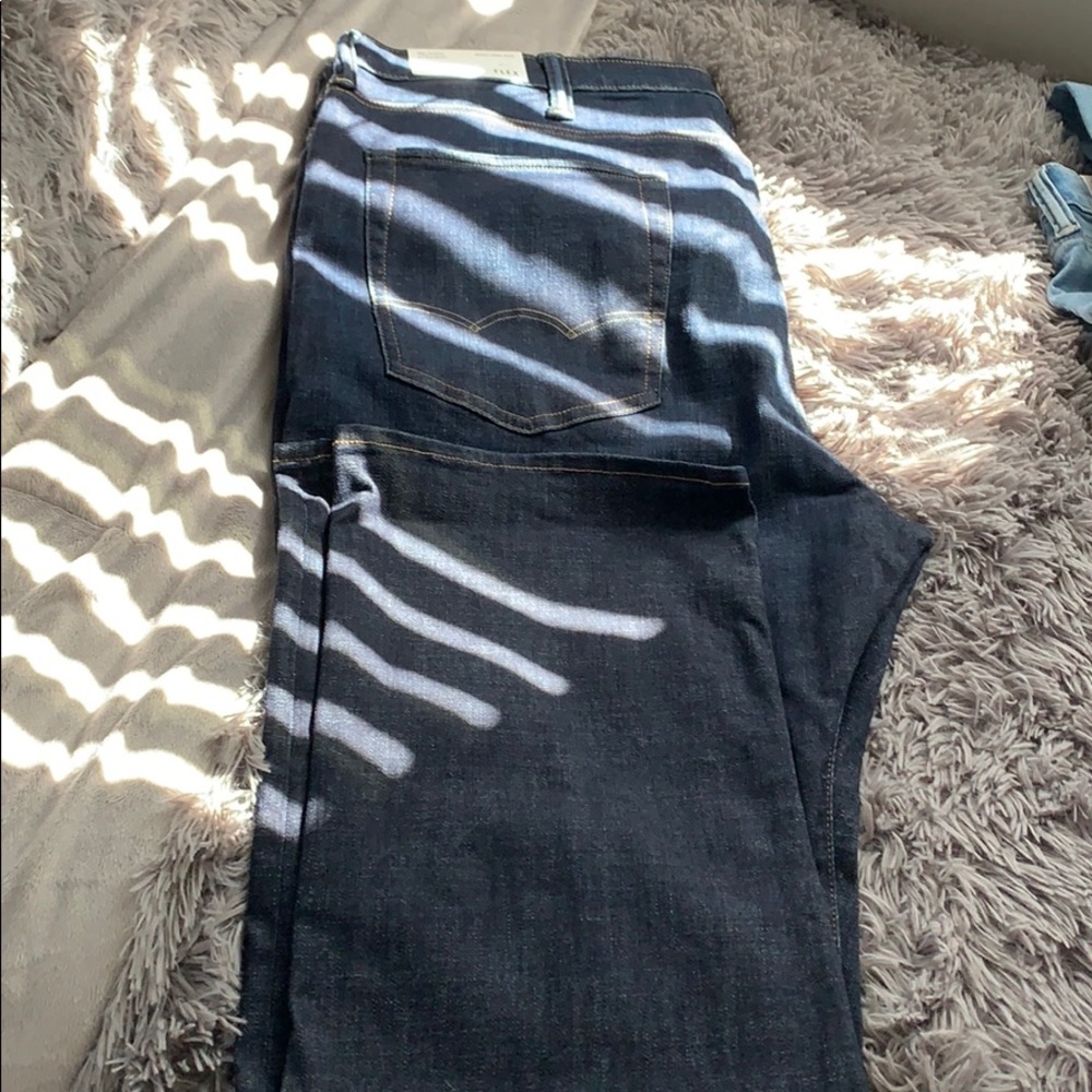 American eagle dark wash jeans